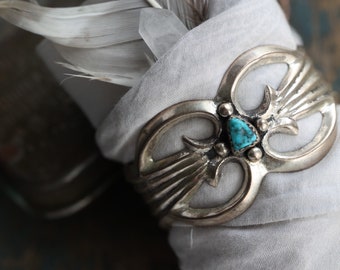 Vintage Navajo Sandcast Turquoise Cuff Bracelet Kingman Turquoise Old Pawn Native American Sterling Sand Cast Heavy Cuff Bracelet