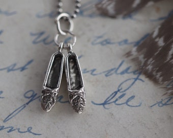 Vintage Sterling Native American Thunderbird moccasin pendant Necklace Navajo sterling pair 3D Old Pawn Fred Harvey moccasins necklace