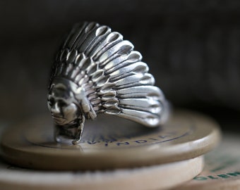 Vintage Navajo Indian chief ring 1940’s Vintage Sterling Silver Indian Chief Head Biker Ring Native American ring vintage chief Ring sz 8.5