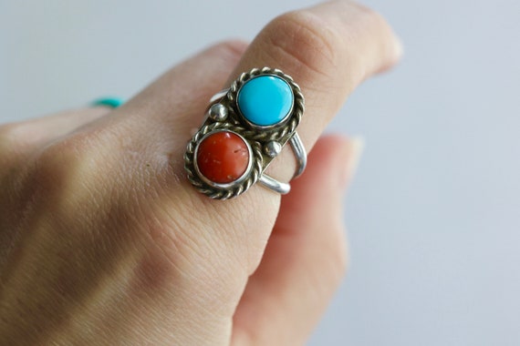 Old Pawn Navajo Turquoise Coral ring Double stone… - image 4