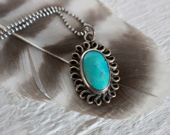 Vintage Southwestern Navajo Silver Kingman Turquoise Pendant on 16” Necklace