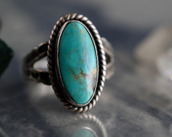 Vintage Navajo Royston Turquoise Old Pawn Fred Harvey Era Native American Arrow band Turquoise Ring sterling silver Popovich ring Sz 3.75