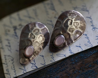 Vintage Navajo Teardrop Earrings | Pink Shell & Sterling Silver | 1970s Modernist Hammered Studs | Southwest Boho Statement Jewelry