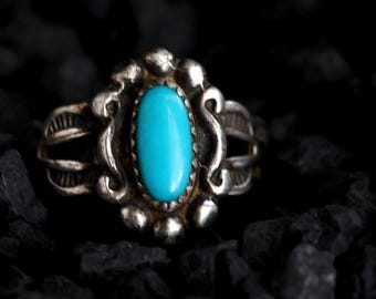 Vintage Turquoise Ring Old Pawn Fred Harvey Era Sterling Silver Native American Navajo Split Shank Bell Trading Turquoise Ring Sz 3.75