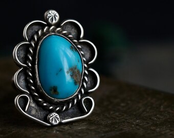 Vintage Navajo Turquoise Ring Kingman Turquoise Silver beaded Ring Large Sterling Silver Turquoise Ring Native American Turquoise Ring 6.5
