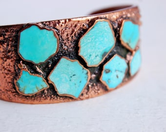 Vintage Bell trading UNISEX Native American Texturized Copper Corinthian Line Turquoise Cuff