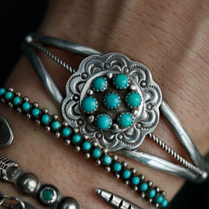 アクセサリー Navajo 60s Flower Turquoise Cluster Cuff Navajo 60s Flower Turquoise Cluster Cuff