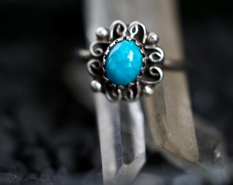 Turquoise Ring Vintage Navajo Turquoise Ring 925 Sterling Silver turquoise Ring Native American Turquoise Ring turquoise flower ring