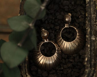 Vintage Navajo Sterling Silver Concho Hoop Earrings • Hand Stamped Radial Repoussé Fan Design • Screw Back 1940s Old Pawn Southwest