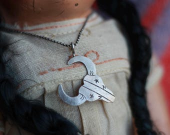 Vintage cow skull  Bull Native American Navajo Hand Stamped Southwestern Longhorn Buffalo head pendant on 16” Sterling Necklace