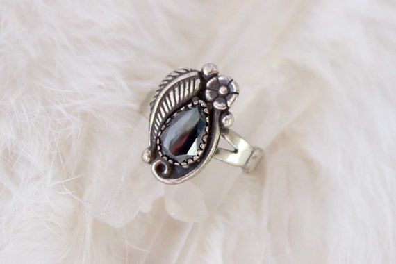 Most Unique Hematite Shank Vintage Native American Navajo Sterling Silver Ring Most Unique Hematite Shank Vintage Native American Navajo Sterling Silver Ring