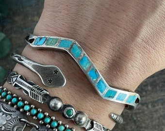 Vintage Navajo Turquoise Inlay Zig Zag cuff Native American Sand Cast Sterling Silver Turquoise Channel Flush Inlay Chevron cuff Bracelet