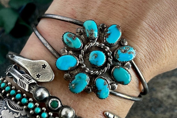 Vintage Navajo Turquoise Flower Cluster Cuff Brac… - image 1