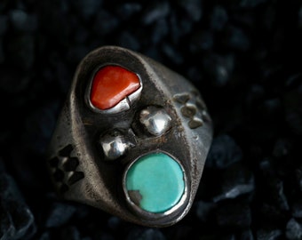 Vintage Navajo Turquoise + Coral Old Pawn Ring Native American Sterling Silver double stone Mens Sterling silver Heavy Biker Ring Sz 10.5