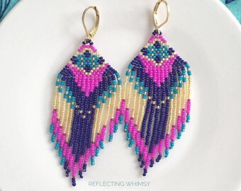 Mariposa bohemia - Pendientes con flecos de cuentas magenta, edición limitada