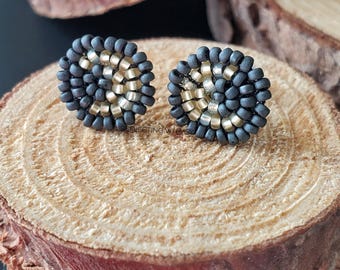 Pendientes de cuentas tejidas con círculo de media luna gris y dorado, Colección Celestial