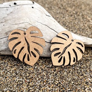 Wooden Monstera Earrings, Monstera Earrings, Wooden Earrings, Summer Plant Earrings, Gift for Plant Mom, Tropical Earrings, Lightweight