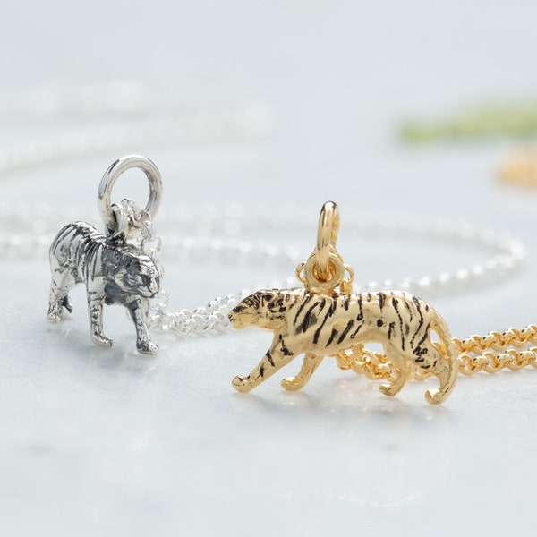 Collier avec breloques tigre - pendentif tigre - collier tigre - cadeaux pour elle - bijoux tigre - cadeau d'anniversaire - zodiaque chinois - année du tigre