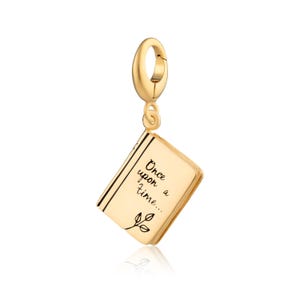 Ciondolo a forma di libro di fiabe placcato oro: ciondolo a clip in argento sterling riciclato.