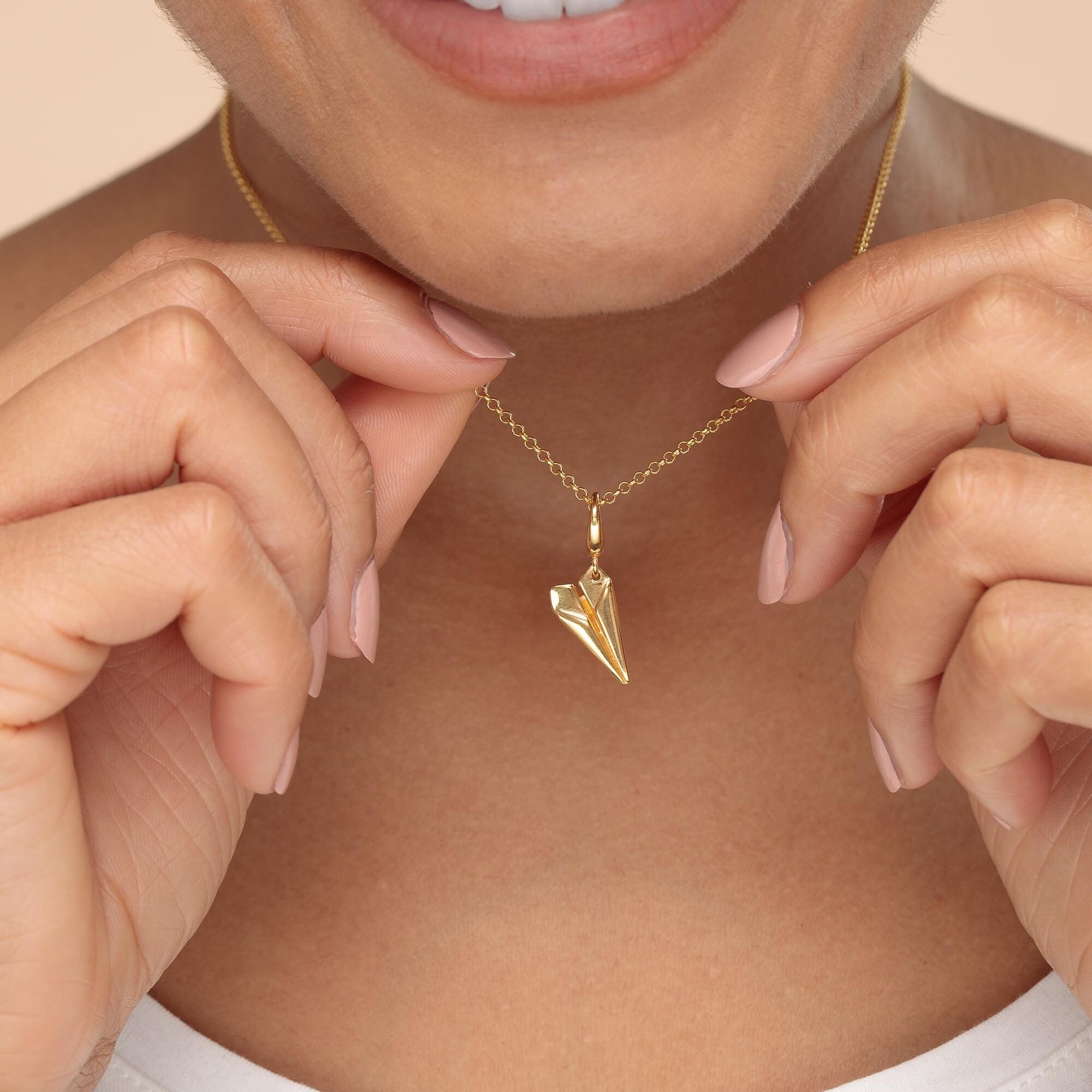 Collar con dije de avión de papel bañado en oro, regalo del primer aniversario, collar con avión de papel, colgante con avión de papel, primer aniversario de bodas