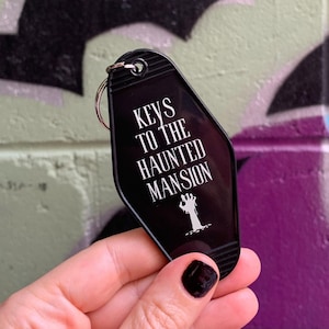 Keys to the Haunted Mansion Motel Style Keychain | Black Vintage Key Holder