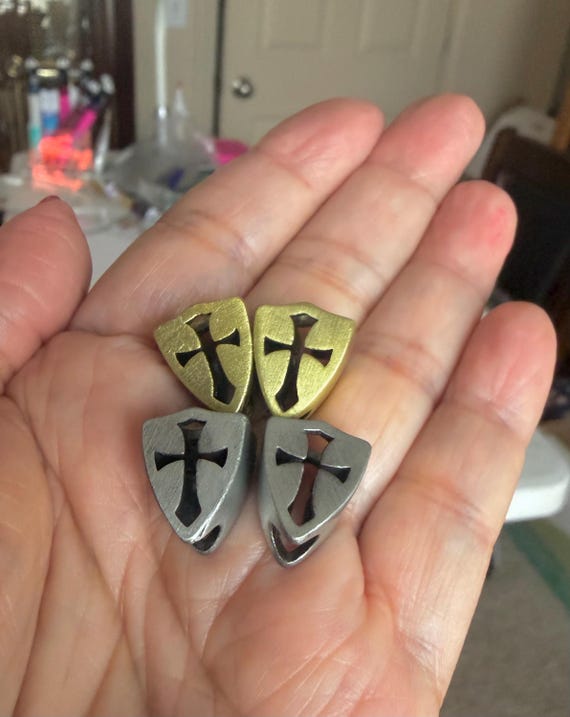 Templar Shield Cross for Paracord Rosaries, Lanyards, Bracelets (18mm)