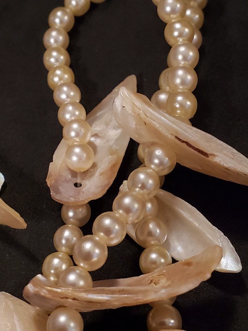 Faux Pearls Angel Wings Sea Shells Necklace Earrings Set