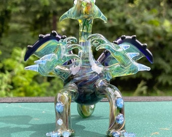 Glass dragon solid sculpture