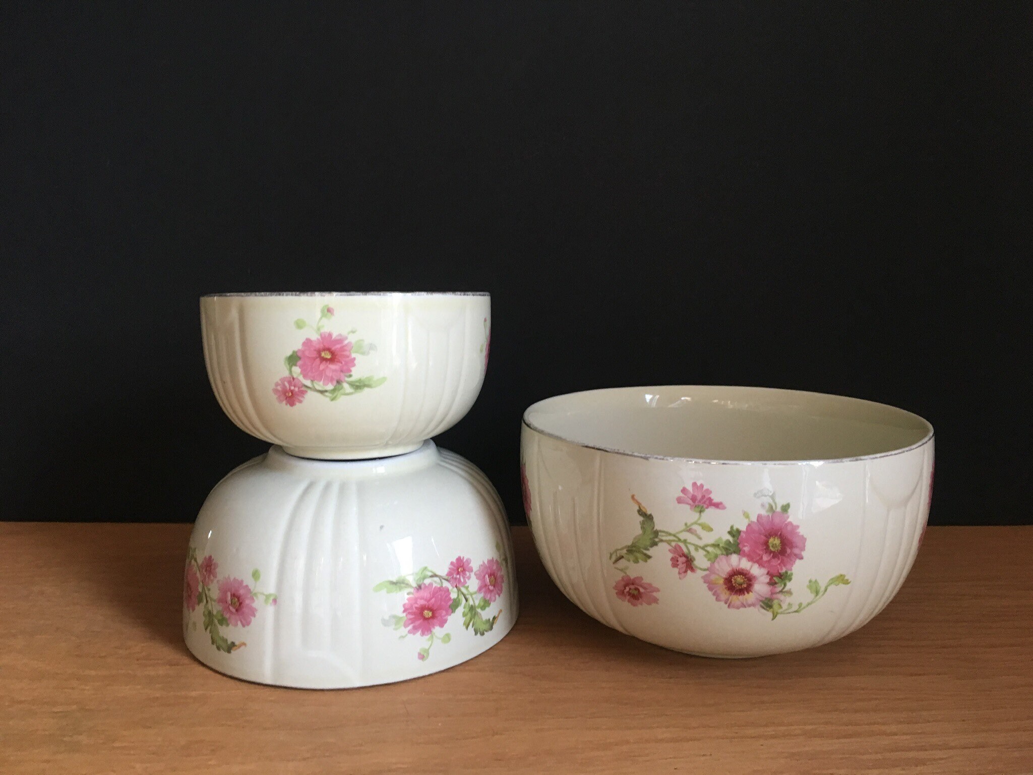 Hall Mums Bowls / Set of 3 Mixing Bowls / Superior Quality Kitchenware