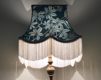 square silk and fringes lamp