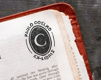 The Vintage Oval Ex Libris Bookplate Stamp — Personalised Rubber Stamp Gift for Book Lovers