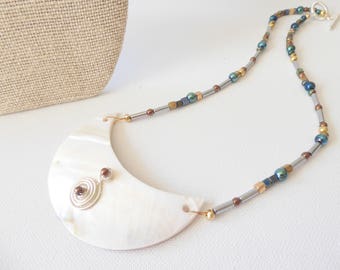 Sead bead necklace with shell pendant, Mixed metal necklace, Semi precious Hematite necklace, Natural shell pendant, Shell jewellery