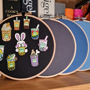 Pin Hoop, Displays Enamel Pins and Badges.