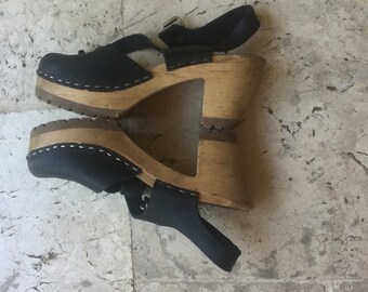 free people black clogs