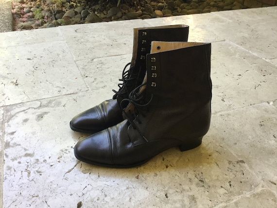 vintage leather boots ankle boots classic 90s tied