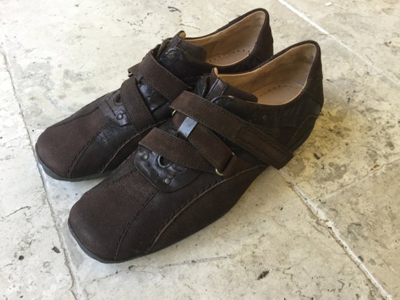 gabor walking shoes