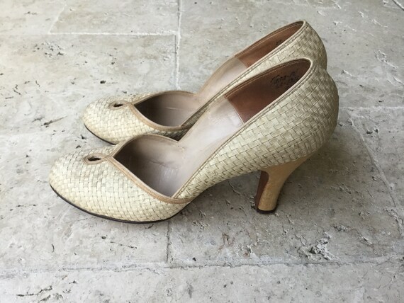 light beige heels