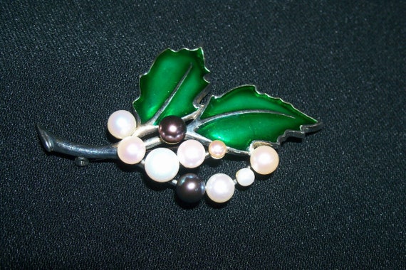 Vintage Sterling Silver Holly Green Enamel and Fr… - image 1