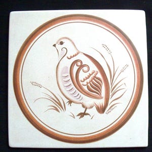 Vintage Handcrafted Stoneware Hotplate Trivet with a Hand Painted Quail Design