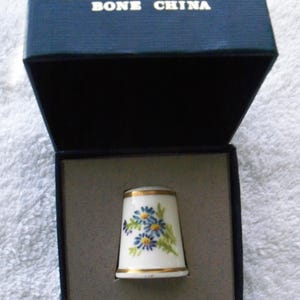 Vintage Royal Worcester Handpainted Bone China Thimble in the Original Box – Flower Design – Forget-Me-Nots - Unused