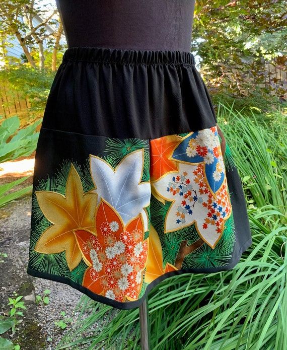 Floral japanese skirt sales