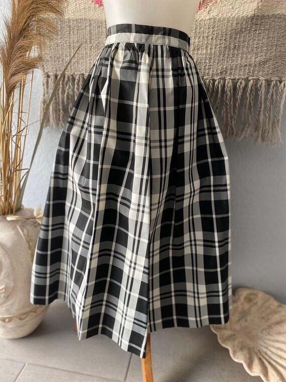 swing skirt 70s