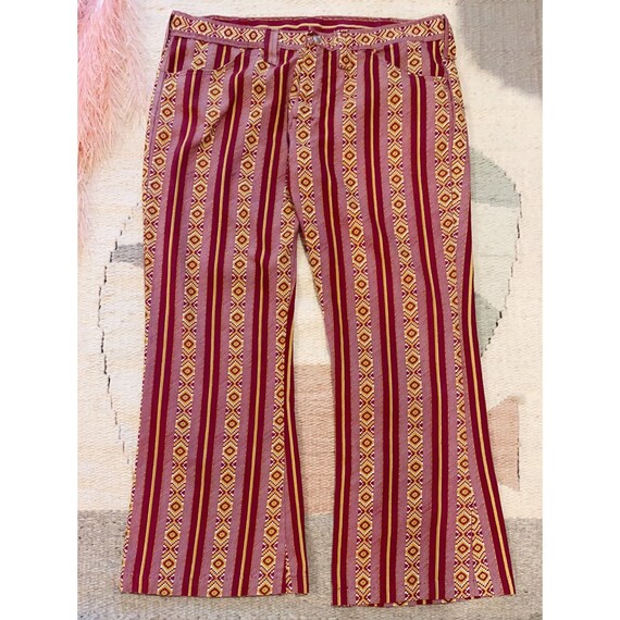 Vintage 70s women’s printed bell bottom pants