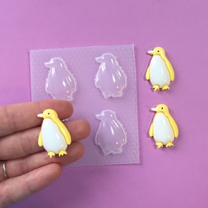 Small Penguin Resin Mold - Plastic Resin Molds - Molds for Resin - Supplies - Animal Mould UV Epoxy Jewelry Cabochon Chocolate Candle Soap