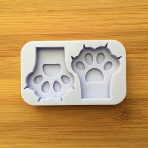 1.5 inch Kitten Paws Silicone Mold, Food Safe Silicone Rubber Mould for resin polymer clay chocolate soap wax fondant candy jewelry cat