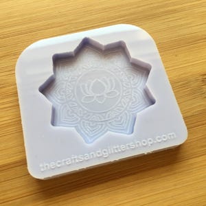 Moule en silicone fleur de lotus, moule en caoutchouc de silicone sans danger pour les aliments pour résine, argile polymère, savon au chocolat, cire fondante, bonbons, fabrication de bijoux yoga