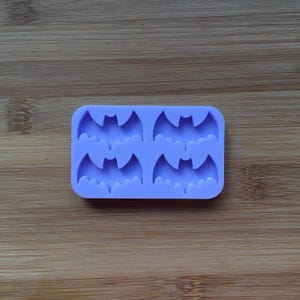 Flying Bat Silhouette Silicone Mold, Food Safe Silicone Rubber Mould for resin polymer clay chocolate soap wax fondant candy jewelry making