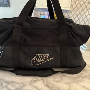 nike duffel bag shoulder strap