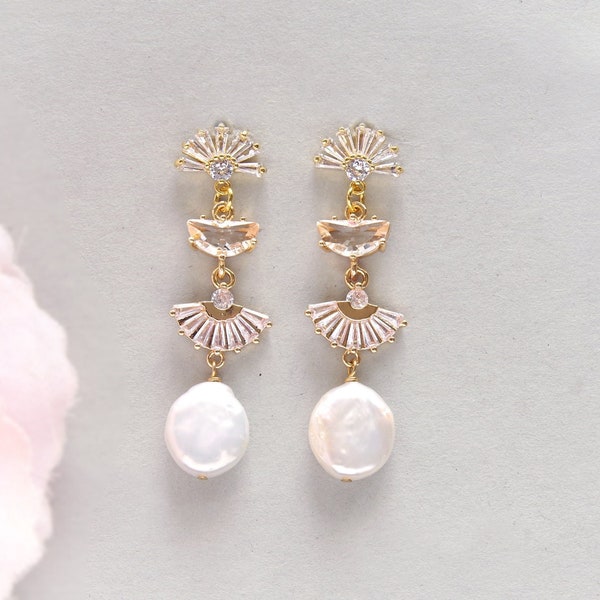 Art Deco Earrings, Fan Earrings, Statement wedding earrings, Freshwater pearl earrings, Gold dangle earrings, Long bridal earrings Boho