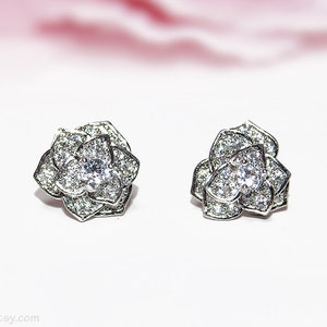 Petite crystal earrings Small wedding stud earrings Silver flower CZ post rhinestone earring Crystal Cubic Zirconia earrings wedding jewelry
